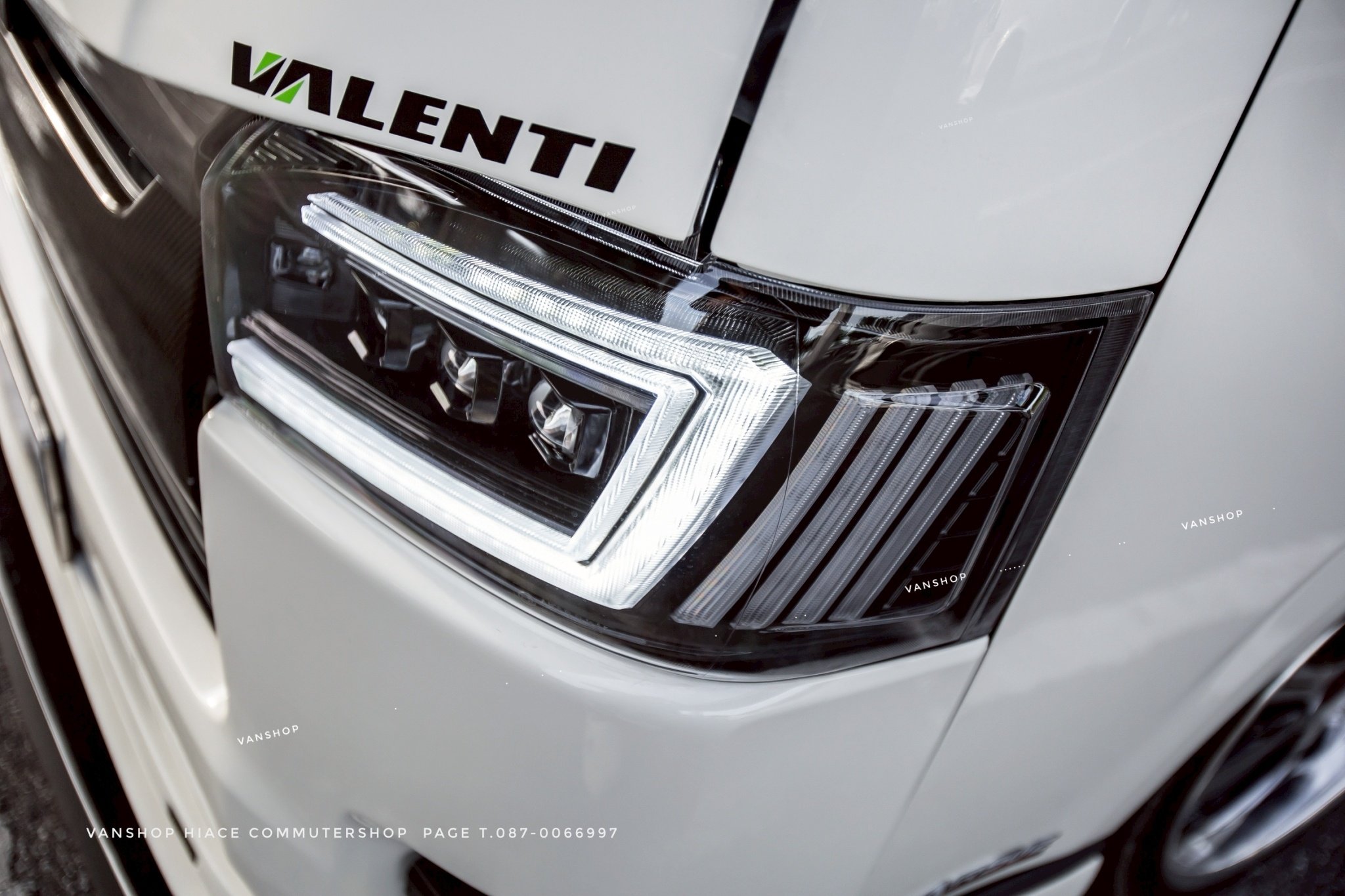 โคมไฟหน้า Valenti Jewel LED ULTRA ตรงรุ่น Toyota Hiace / Commuter 200 Series (งานสเปคแท้ญี่ปุ่น ไฟเลี้ยววิ่ง) - Image 6
